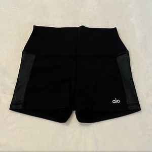 ALO Yoga Short